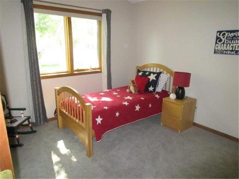 4389 Braddock Trl, Eagan, MN 55123 photo 18