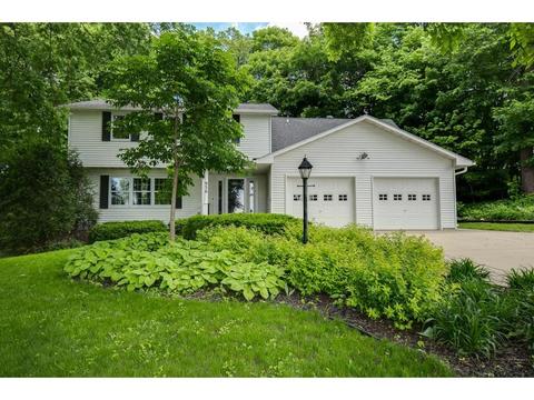 936 3rd St NE, Faribault, MN 55021 photo 2