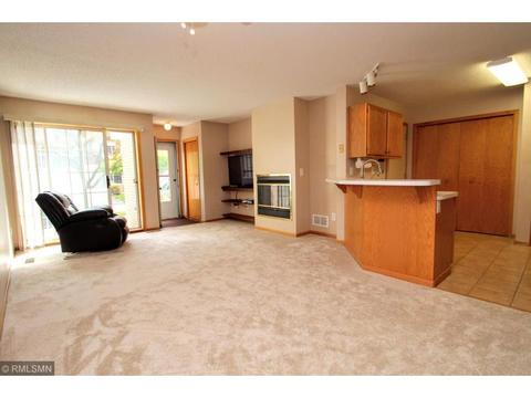 4108 Durham Ct, Eagan, MN 55122 photo 2