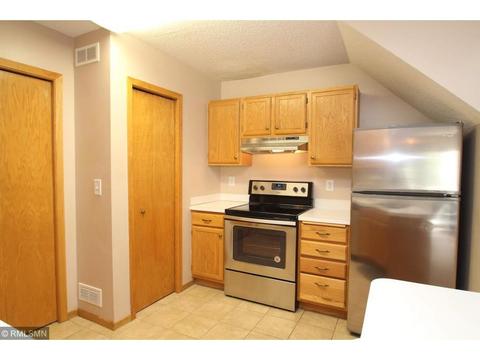 4108 Durham Ct, Eagan, MN 55122 photo 4