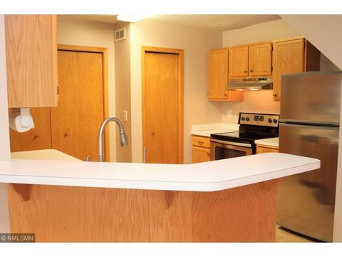 4108 Durham Ct, Eagan, MN 55122 photo 5
