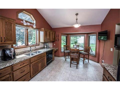 717 Caribou Ln, Eagan, MN 55123 photo 3