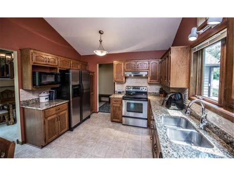 717 Caribou Ln, Eagan, MN 55123 photo 4