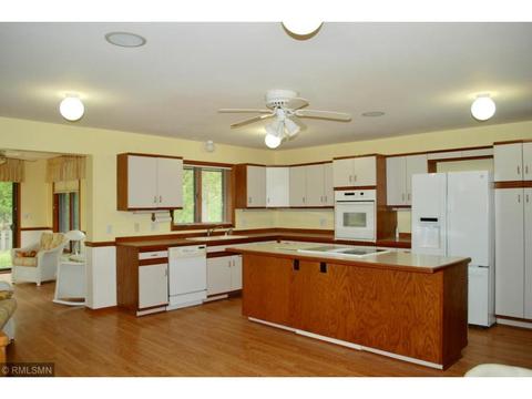 927 Forest Dr, Saint Cloud, MN 56303 photo 17