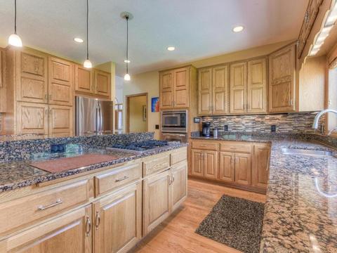 4972 Royale Pl, Eagan, MN 55122 photo 8