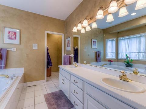 4972 Royale Pl, Eagan, MN 55122 photo 17