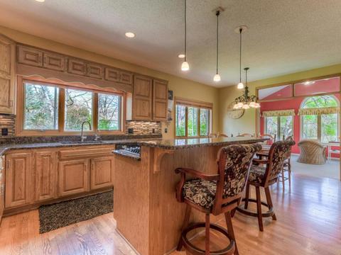 4972 Royale Pl, Eagan, MN 55122 photo 10