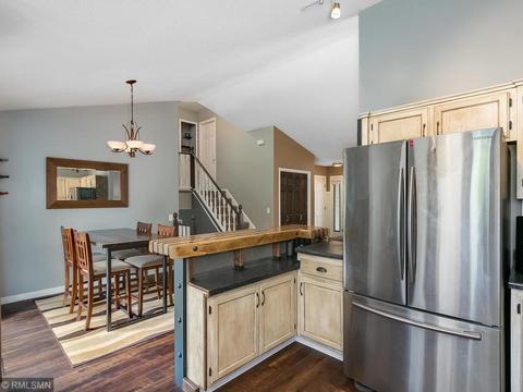 10497 Eagle St NW, Coon Rapids, MN 55433 photo 11