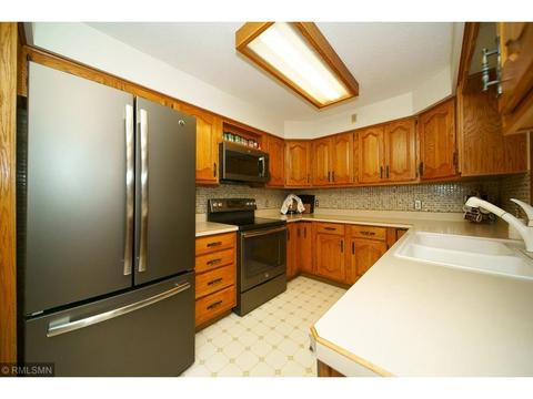5182 Jean Duluth Rd, Duluth, MN 55803 photo 9