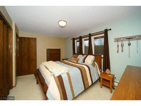 5182 Jean Duluth Rd, Duluth, MN 55803 photo 2