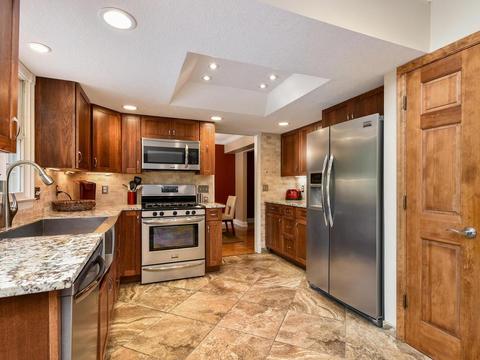 5240 Shady Ln, Excelsior, MN 55331 photo 10