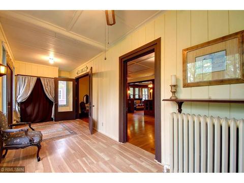709 4th St E, Northfield, MN 55057 photo 4