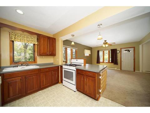 609 Farrell Rd, Duluth, MN 55811 photo 2