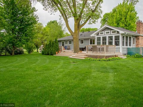 10001 Zenith Rd, Bloomington, MN 55431 photo 5
