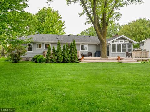 10001 Zenith Rd, Bloomington, MN 55431 photo 6