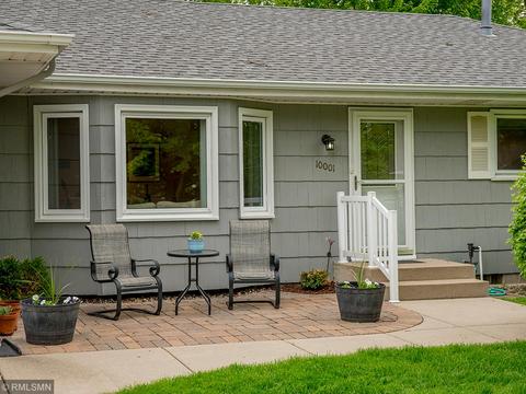 10001 Zenith Rd, Bloomington, MN 55431 photo 4