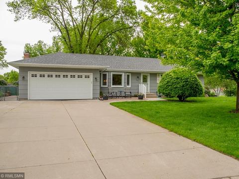 10001 Zenith Rd, Bloomington, MN 55431 photo 1
