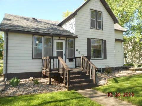 660 13th St, Windom, MN 56101 photo 2
