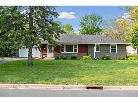 3200 W 81st St, Bloomington, MN 55431 photo 1