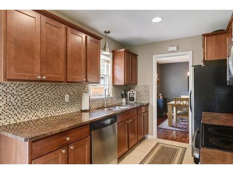 3200 W 81st St, Bloomington, MN 55431 photo 6