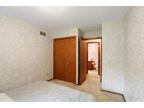 1415 Rebecca Ln, Eagan, MN 55122 photo 34