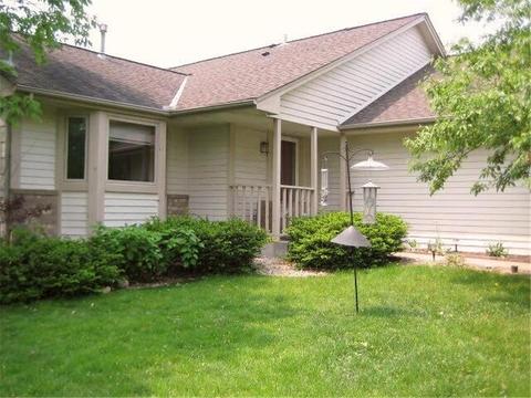 2183 Grimm Rd, Chaska, MN 55318 photo 1