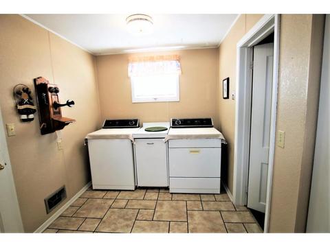 623 3rd St NE, Staples, MN 56479 photo 11