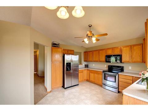 238 Springwheat Dr, Dundas, MN 55019 photo 5