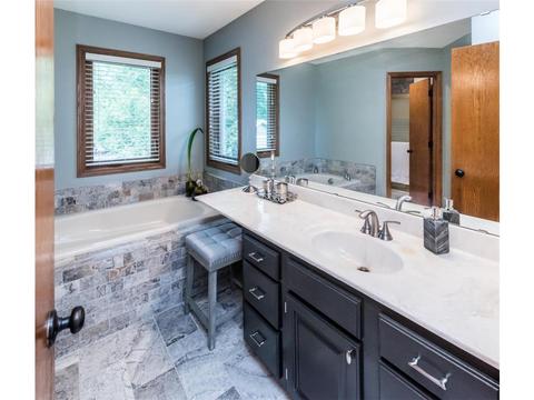 643 Crimson Leaf Trl, Eagan, MN 55123 photo 30