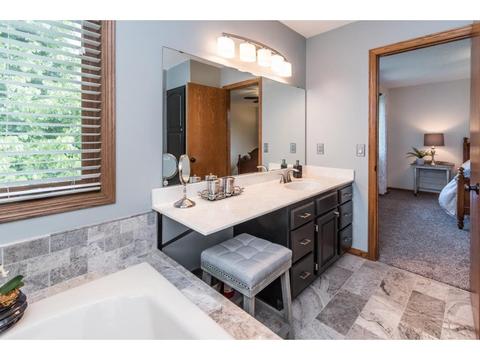 643 Crimson Leaf Trl, Eagan, MN 55123 photo 31