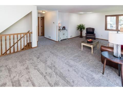 643 Crimson Leaf Trl, Eagan, MN 55123 photo 23