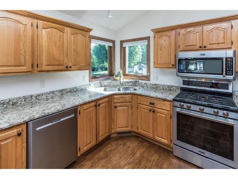 643 Crimson Leaf Trl, Eagan, MN 55123 photo 18