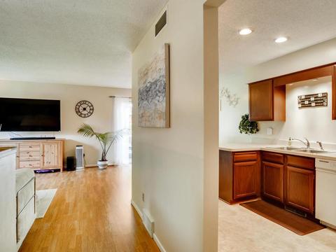 3820 Laurel Ct, Eagan, MN 55122 photo 22
