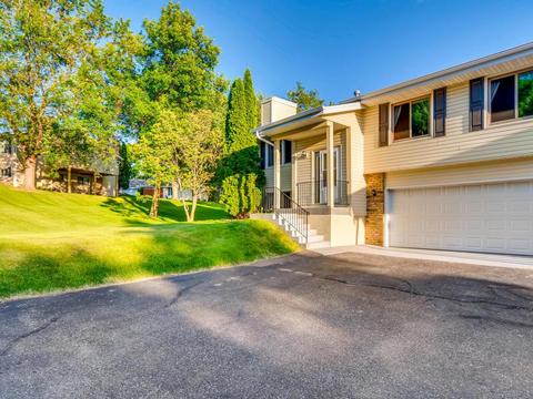 3820 Laurel Ct, Eagan, MN 55122 photo 1