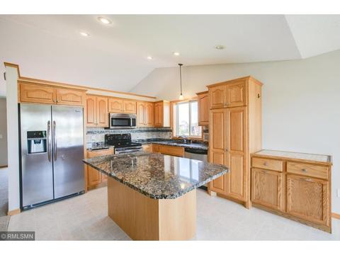 1637 Quail Dr, Saint Cloud, MN 56303 photo 10