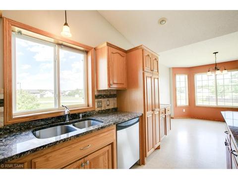 1637 Quail Dr, Saint Cloud, MN 56303 photo 8