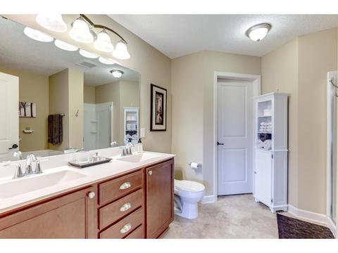3430 Chestnut Ln, Eagan, MN 55123 photo 17