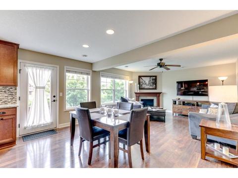 3430 Chestnut Ln, Eagan, MN 55123 photo 11