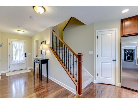 3430 Chestnut Ln, Eagan, MN 55123 photo 6