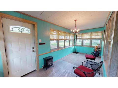 1408 Circle Dr, Albert Lea, MN 56007 photo 3