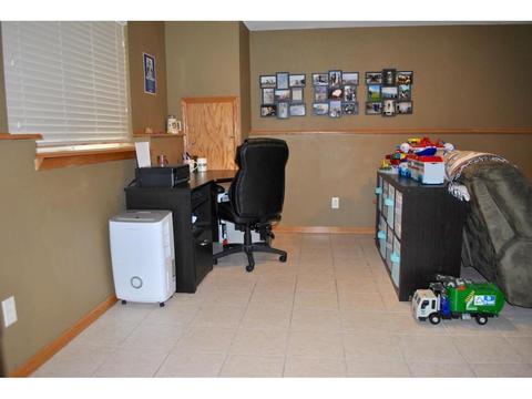 505 Genesis Ave, Marshall, MN 56258 photo 12