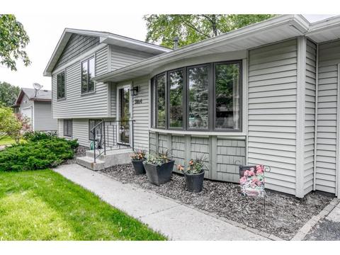 3864 Palisade Way, Eagan, MN 55122 photo 2