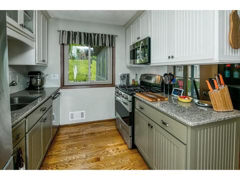 3864 Palisade Way, Eagan, MN 55122 photo 7