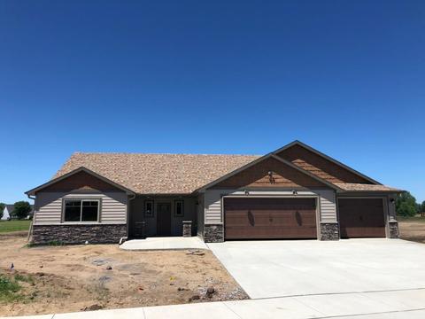 1603 Hurst Castle Rd, Saint Cloud, MN 56303 photo 1
