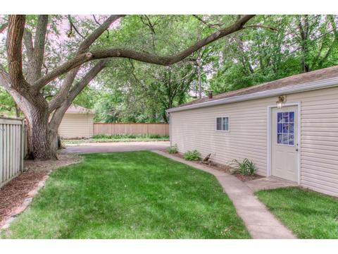 1719 8th Ave S, Saint Cloud, MN 56301 photo 4