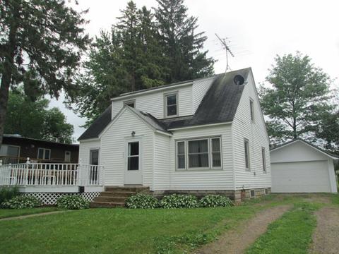 207 4th St, Kenyon, MN 55946 photo 1