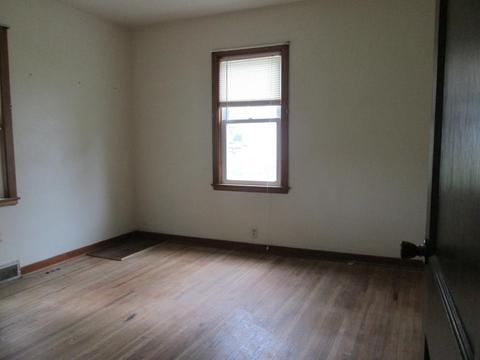 207 4th St, Kenyon, MN 55946 photo 6