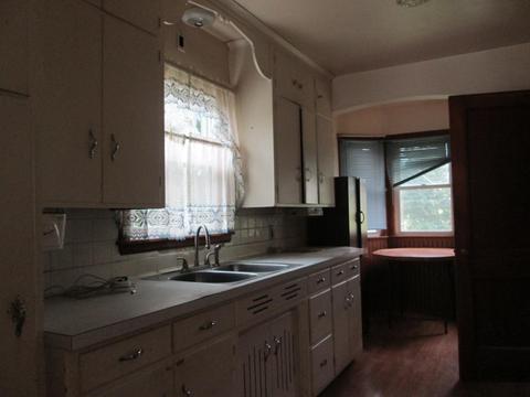 207 4th St, Kenyon, MN 55946 photo 2