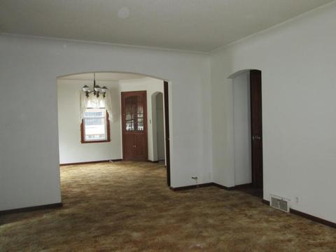 207 4th St, Kenyon, MN 55946 photo 4