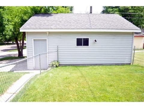 802 E Sheridan Ave, Montevideo, MN 56265 photo 32